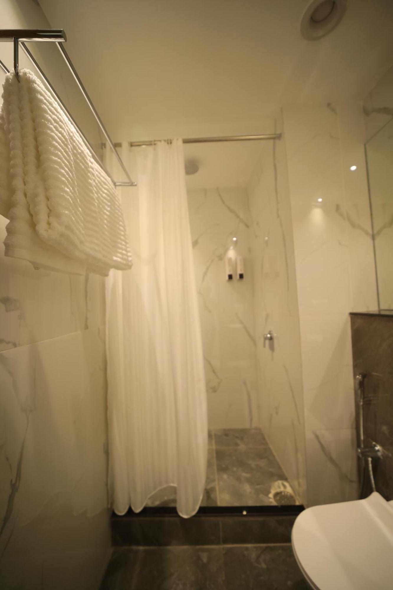 Hotel Marigold Bhubaneswar Quarto foto